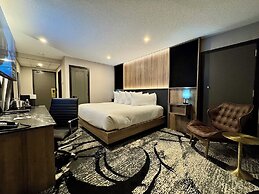 Carriage House Hotel & Conference Centre