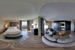 The Westin Toronto Airport