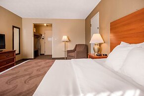 Quality Inn & Suites New Castle