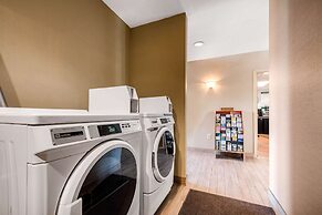 Quality Inn & Suites New Castle