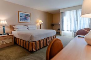 Howard Johnson by Wyndham Anaheim Hotel & Water Playground
