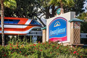 Howard Johnson by Wyndham Anaheim Hotel & Water Playground