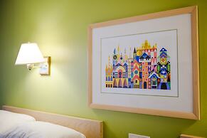 Howard Johnson by Wyndham Anaheim Hotel & Water Playground