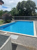 Sundowner Spanish Lady Motel