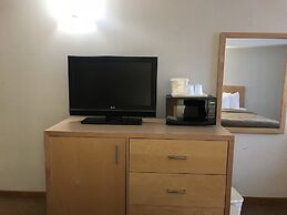 Quality Hotel & Suites Montreal East