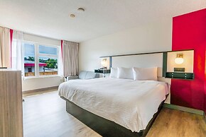 Ramada by Wyndham Kingston