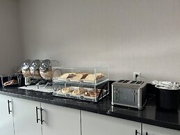 Ramada by Wyndham Kingston