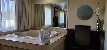 Rogue Regency Inn and Suites