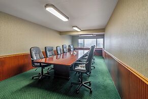 Rogue Regency Inn Medford Airport