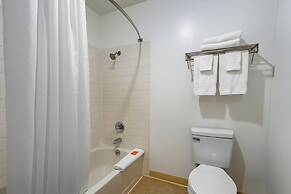 Rogue Regency Inn Medford Airport