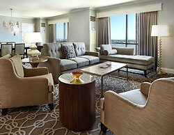 Hilton New Orleans Riverside