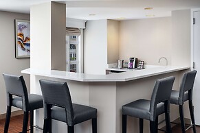 Hilton New Orleans Riverside