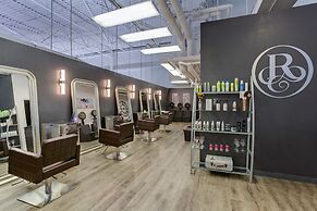 Hilton New Orleans Riverside