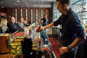 Hilton New Orleans Riverside