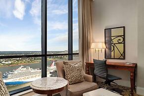 Hilton New Orleans Riverside