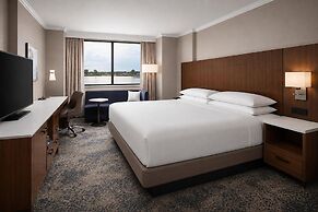 Hilton New Orleans Riverside