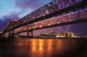 Hilton New Orleans Riverside
