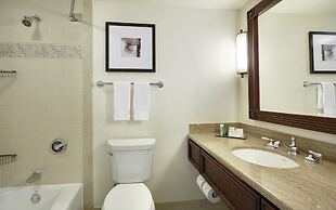 Hilton New Orleans Riverside