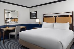 Hilton Orrington / Evanston