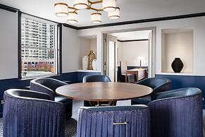 Hilton Orrington / Evanston