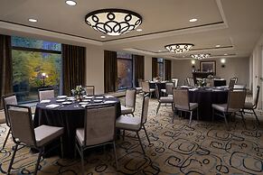 Hilton Orrington / Evanston