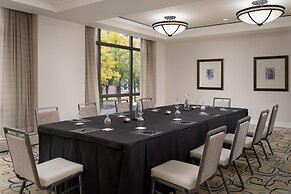 Hilton Orrington / Evanston