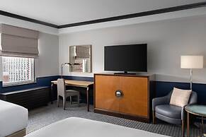 Hilton Orrington / Evanston