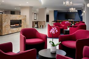 Hilton Orrington / Evanston