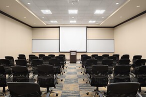 Hilton Orrington / Evanston