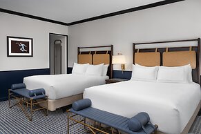 Hilton Orrington / Evanston