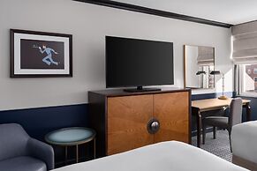 Hilton Orrington / Evanston