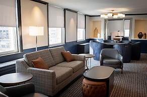 Hilton Orrington / Evanston