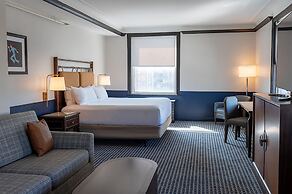 Hilton Orrington / Evanston