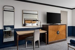 Hilton Orrington / Evanston