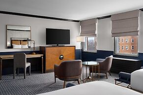 Hilton Orrington / Evanston