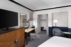 Hilton Orrington / Evanston