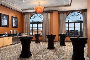 Hilton Orrington / Evanston