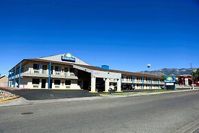 Days Inn by Wyndham East Albuquerque