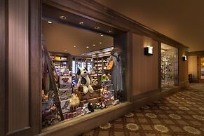 Little America Flagstaff