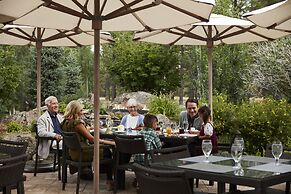 Little America Flagstaff