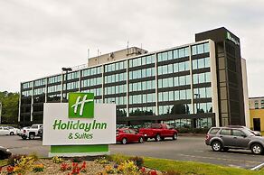 Holiday Inn Hotel & Suites Charleston West by IHG