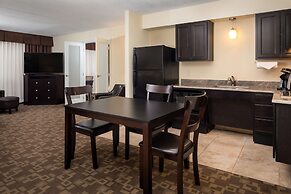 Holiday Inn Hotel & Suites Charleston West by IHG