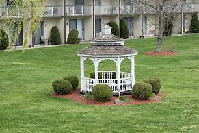 Riverview Inn & Suites