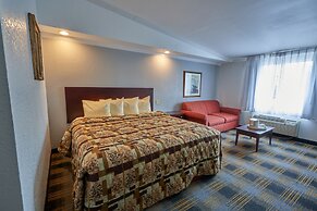 Riverview Inn & Suites