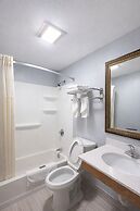 Riverview Inn & Suites