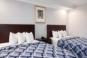 Riverview Inn & Suites