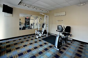 Riverview Inn & Suites