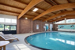 Riverview Inn & Suites