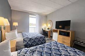 Riverview Inn & Suites