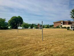 Riverview Inn & Suites